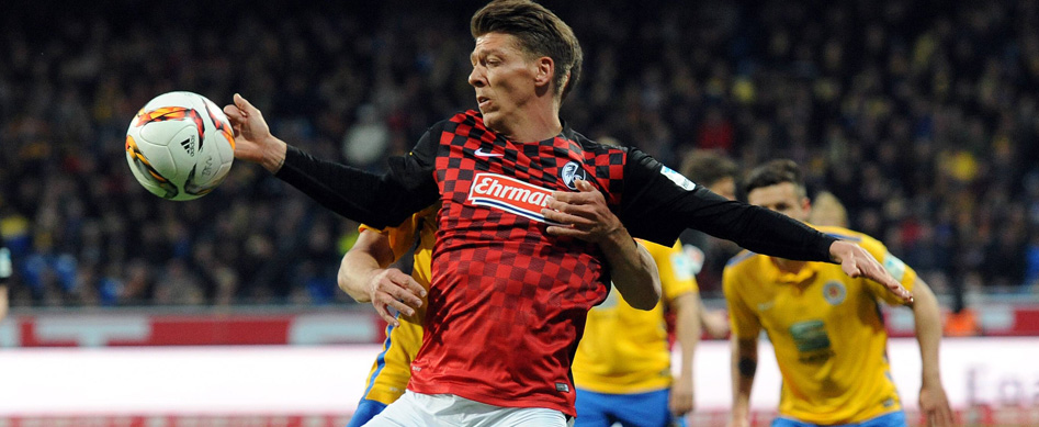 Mike Frantz: Fällt aus gegen Gladbach Mike Frantz: Fällt aus gegen Gladbach