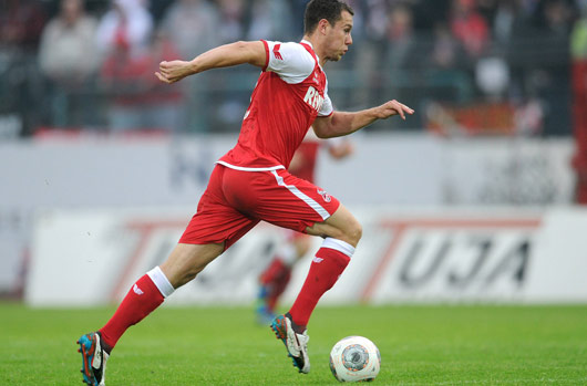 Thomas Bröker (ST/RF/LF)