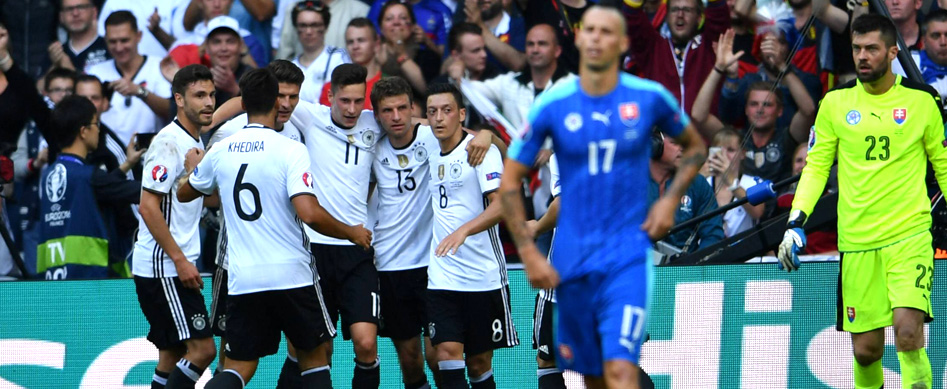 Deutschland spaziert ins Viertelfinale