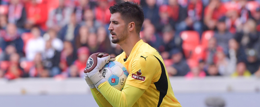 FC St. Pauli: Nikola Vasilj sieht die Gelb-Rote Karte